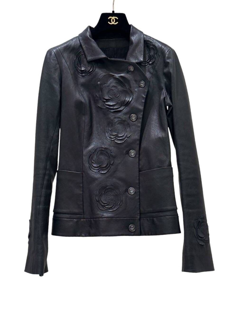 Chanel Black Lambskin Camellia Métiers d’art 2008/09 Jacket FR 36